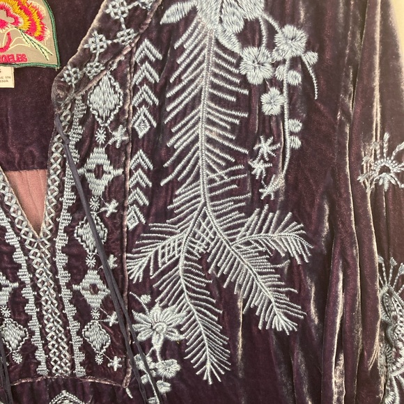 Johnny Was Dylan Velvet Double-tassel Blouse In Iridescent Blue - RARE - Small - Picture 9 of 16